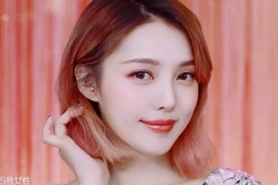 ​珊瑚色腮红配什么眼影 珊瑚色腮红搭什么眉毛颜色