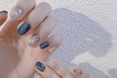 ​跳色晕染美甲图片 精致跳色晕染美甲