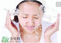 天天用白醋洗脸好吗？每天用白醋洗脸对皮肤有伤害吗