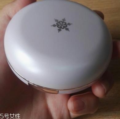 自然堂爆水小粉盒怎么样？新品粉膏气垫上市