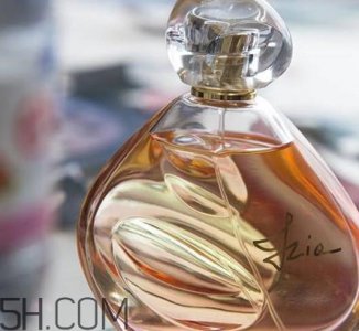 ​sisley izia伊莎香水怎么样？希思黎izia香水好闻吗