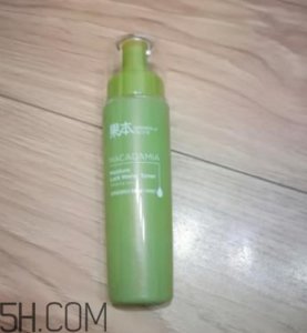 ​诗婷露雅坚果爽肤水什么功效？有几种类型？