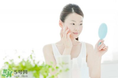 ​换季皮肤干燥起皮怎么办?春天换季皮肤干燥