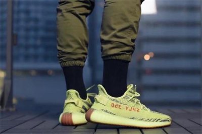 ​yeezy抽中要本人去拿吗 抽中yeezy必须本人去吗