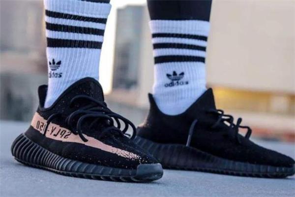 yeezy抽中要本人去拿吗 抽中yeezy必须本人去吗
