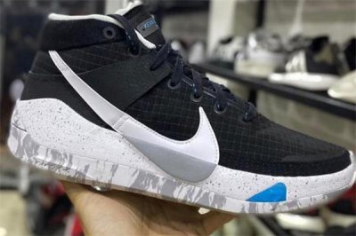 ​耐克kd13偏码吗 kd13耐磨吗