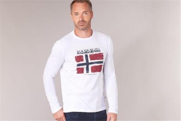 napapijri是奢侈品吗 档次很高