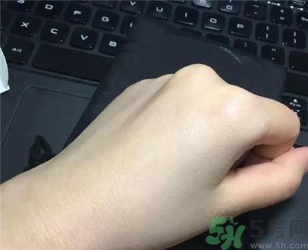 ysl气垫色号怎么选?ysl气垫试色