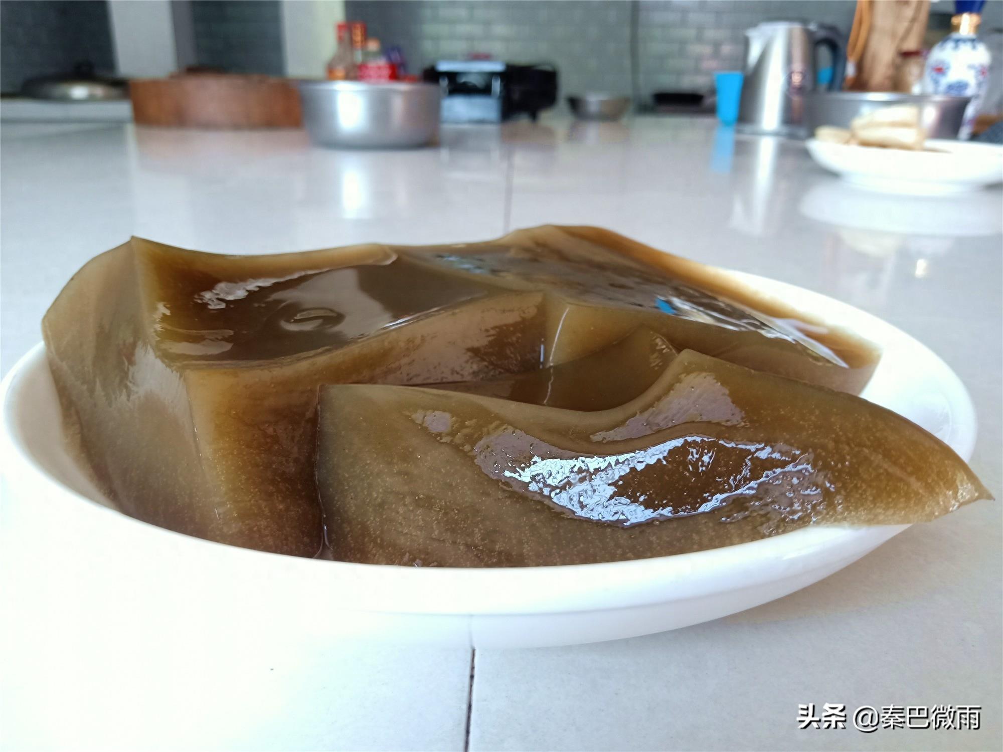 秦岭里生长的这种植物，嫩叶可制作成“神仙豆腐”，你吃过没有？