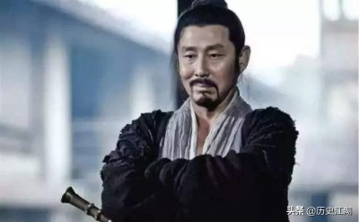 ​樊哙也是一员猛将，为何一见韩信就下跪磕头？几年后发现他真高明
