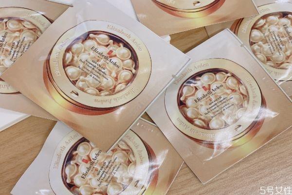 先用雅顿金胶还是先敷面膜 先用雅顿金胶还是先用眼霜