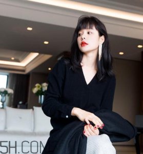 ​羊毛衫掉毛正常吗？羊毛衫掉毛很严重怎么办？