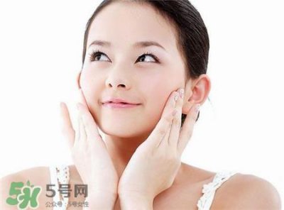 ​盐水洗脸能祛斑吗?盐水洗脸可以祛斑吗?