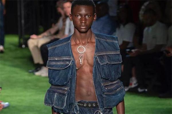 off white2019春夏配饰系列价格 炫酷工业风
