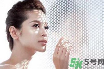 ​女性夏天怎么护肤？女性夏天护肤的方法有哪些？