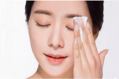 ​卸妆油用完还要用洗面奶吗 卸妆油用完要洗脸