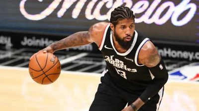 ​NBA历史上10大攻防一体战神：猩猩将军无缘入围，榜首毋庸置疑