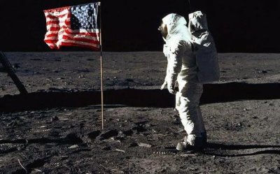​美国登月到底是真是假？为何长达50年不再登上月球，到底是啥真相