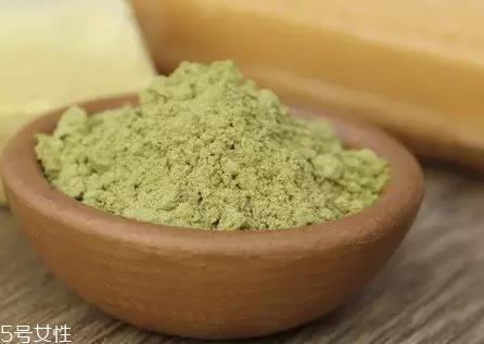 粘土面膜有几种？高岭土是最常见的清洁面膜成分