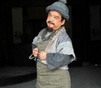 ​又矮又丑的陈三木，究竟有何魅力娶了4任老婆，一个比一个漂亮