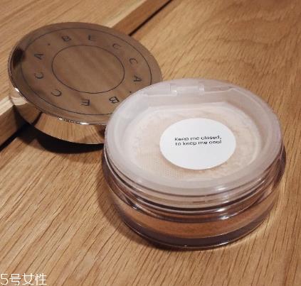 becca水散粉好用吗 becca水雾焕活散粉