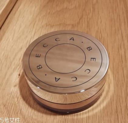 becca水散粉好用吗 becca水雾焕活散粉
