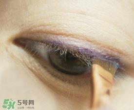 初学者怎么画眼线?初学者画眼线步骤图解