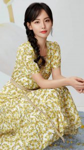 ​张嘉倪，明艳动人仙气十足，结婚7年为什么至今未办婚礼？