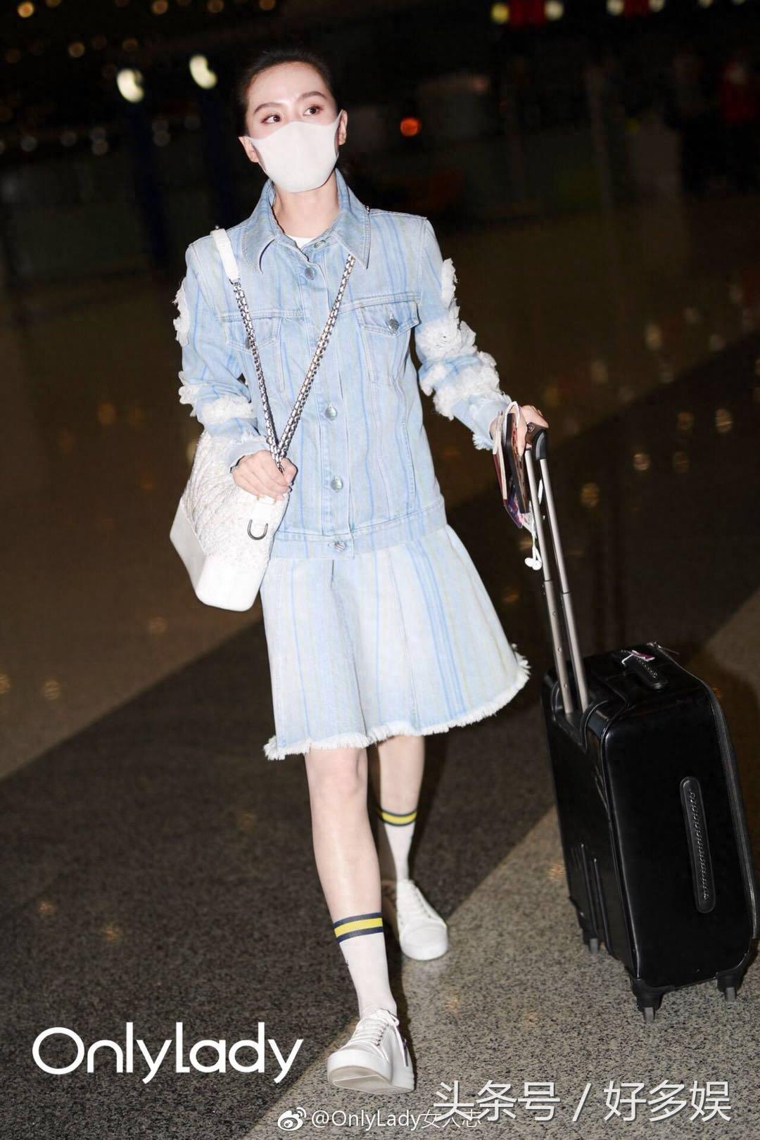 刘诗诗又换发型更少女！拖着箱子现身机场气质出众！似高中少女