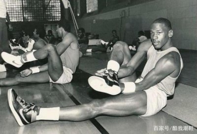 ​air jordan历史课之aj1“禁穿”黑红配色
