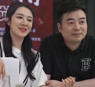 ​薇娅丈夫董海峰家庭背景曝光，网友：这回终于明白他为何如此低调！