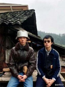 ​从卑微求职到三连爆红：女友是超女，七年默默相伴