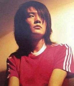 ​歌手朴树不幸染病，或永远无法唱歌，网友：遗憾！50岁的他本该更精彩，却因