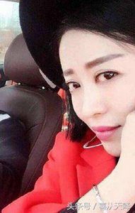 ​刘能前妻温美玲的婚纱照曝光，与傅艺伟相似，现正受到大剧院经理的追求