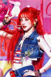 ​宋雨琦：韩国女团(G)I-DLE成员及其魅力解析