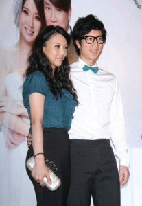 ​王力宏公开婚礼画面，大方告白老婆李靓蕾：“我生命唯一的爱”