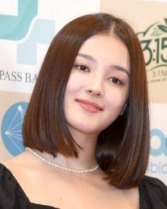 ​韩国女团成员后台更衣被偷拍，流出照片售价仅需十美元一张