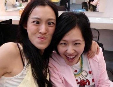 ​小S与大S：两位风格迥异的姐妹花
