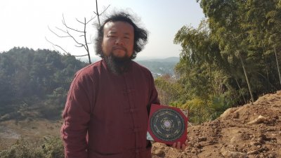 ​80后女“风水大师”王蓉：月收入超2万，坚持声称风水不是骗人的