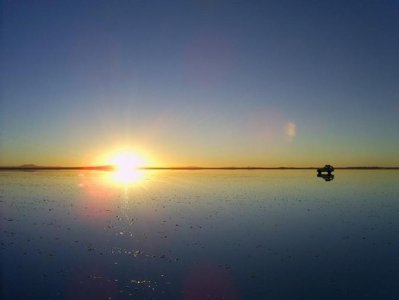 ​世界最大的盐湖 玻利维亚“天空之镜” 天地之间只有你我