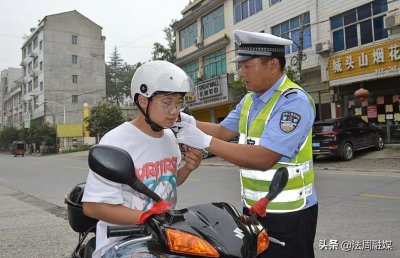 ​热血铺就平安路 金盾铸剑从警魂 常德市最美交通民警张绍峰工作纪实