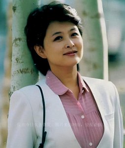 ​央视主持人肖晓琳：退休生活有泪水，55岁因病离世，遗言让人警醒