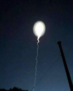 ​北京上空异象惊现“不明飞行物”疑似UFO?原来是北斗卫星