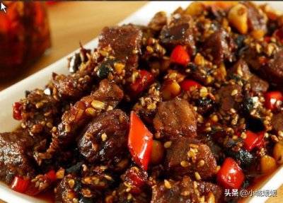 ​香辣豆豉牛肉酱，夹馍、拌面、调菜的好搭档，制作简单，浓郁爽口