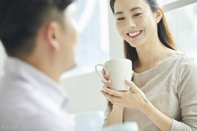 怎么跟女孩子聊天？