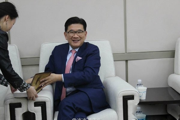 曹可凡被电视台解雇了吗 举报了金星的节目