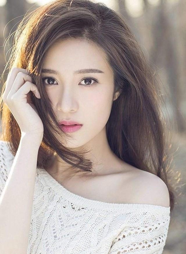邬靖靖个人简介(四大美人邬靖靖) 邬靖靖 个人 第2张