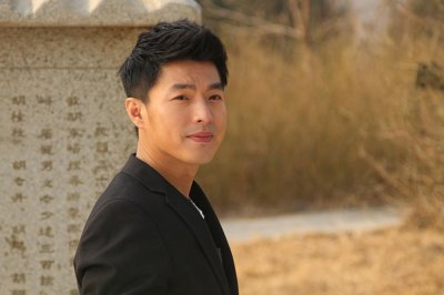 ​李威自杀 李威的个人资料