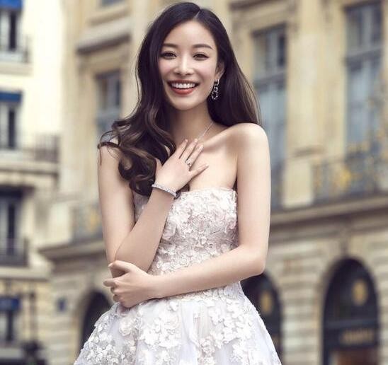 倪妮为什么这么多黑粉 在演艺圈多年的摸爬滚打后，个性也开放了