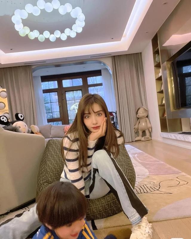 范志博老公是谁（快被遗忘的短发女演员范志博）